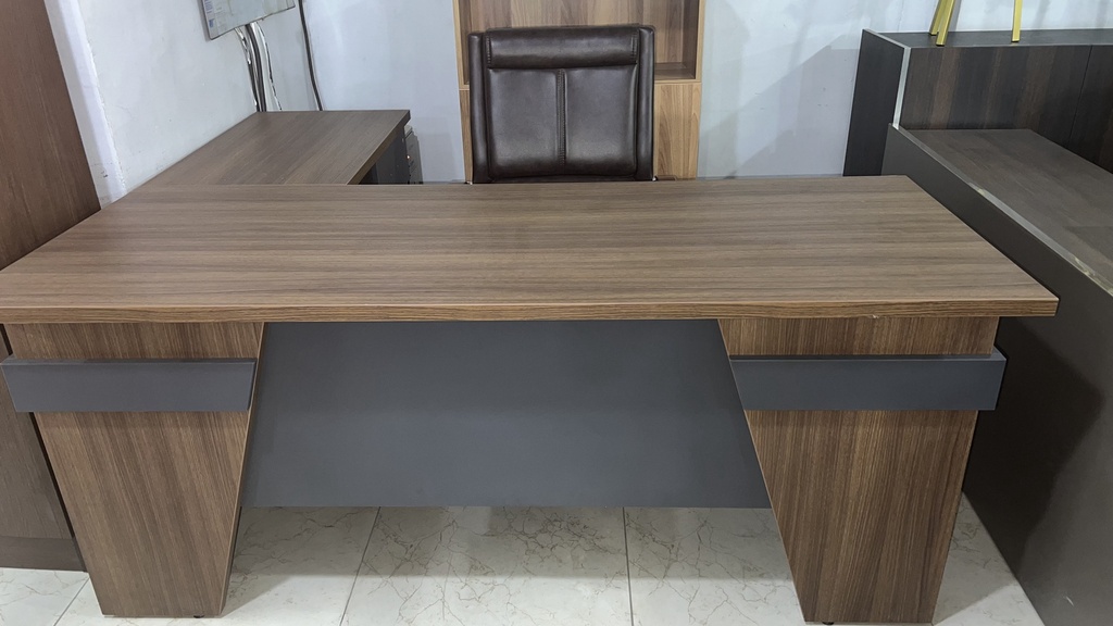 BUREAU DIRECTEUR + RETOUR TURK180*150*75cm